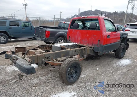 2002 Chevrolet Silverado 2500Hd from USA, damaged, VIN 1GCHK24U22E174101